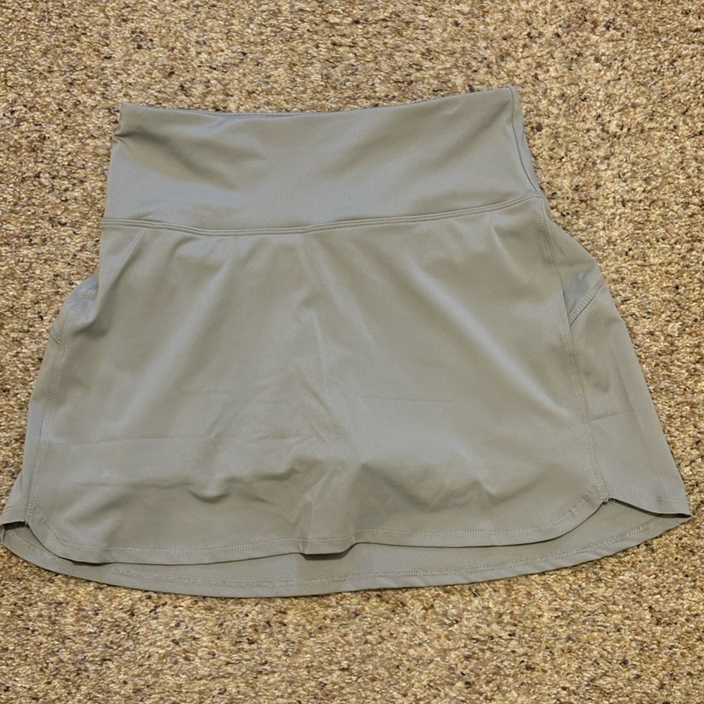 Marika Women's Gray Skort NWOT